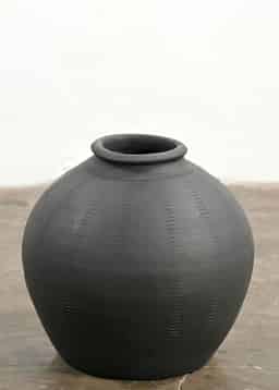 Terracotta vase - Black