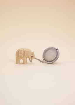 ELEPHANT TEA SIFT - BEIGE