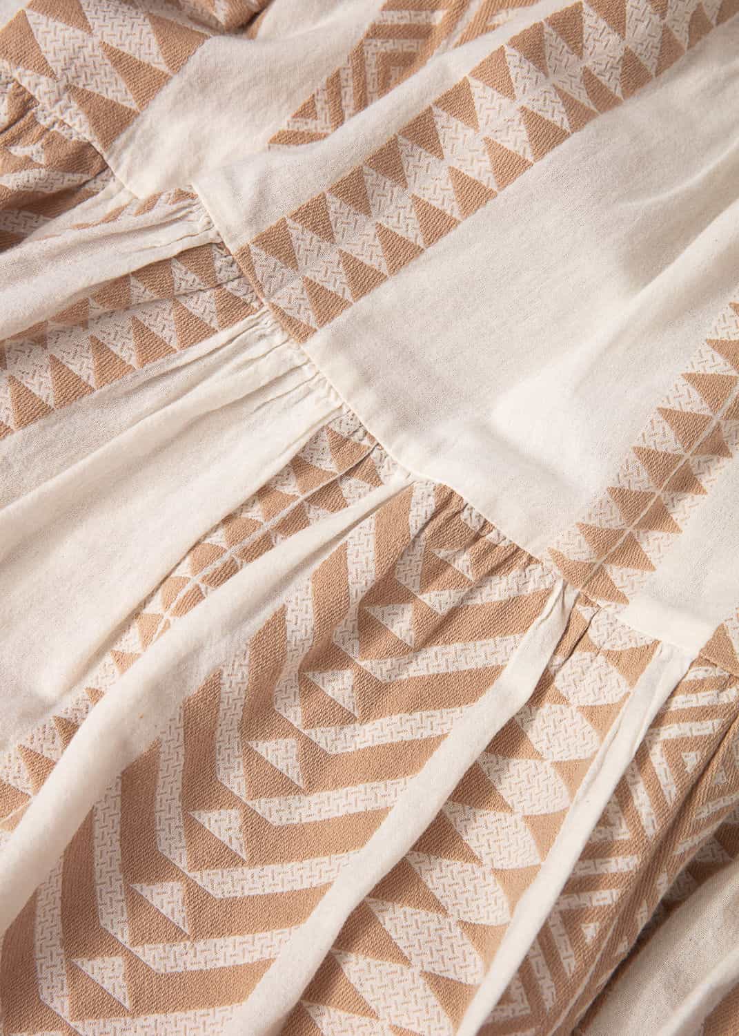 YOLANA Kort jaqcuard vevd tunika - Beige 2 - Indiska