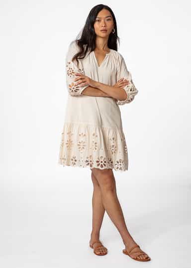 NALA Kort klänning i broderie anglaise - Beige 3 - Indiska