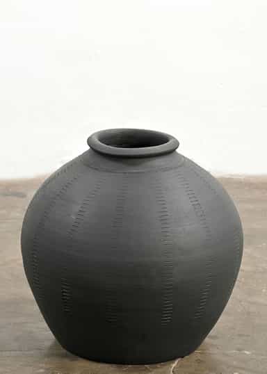 Terracotta Stor terrakottavas - Svart 1 - Indiska