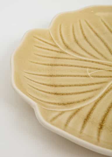 FLOWER Blomformad tallrik - Beige 2 - Indiska