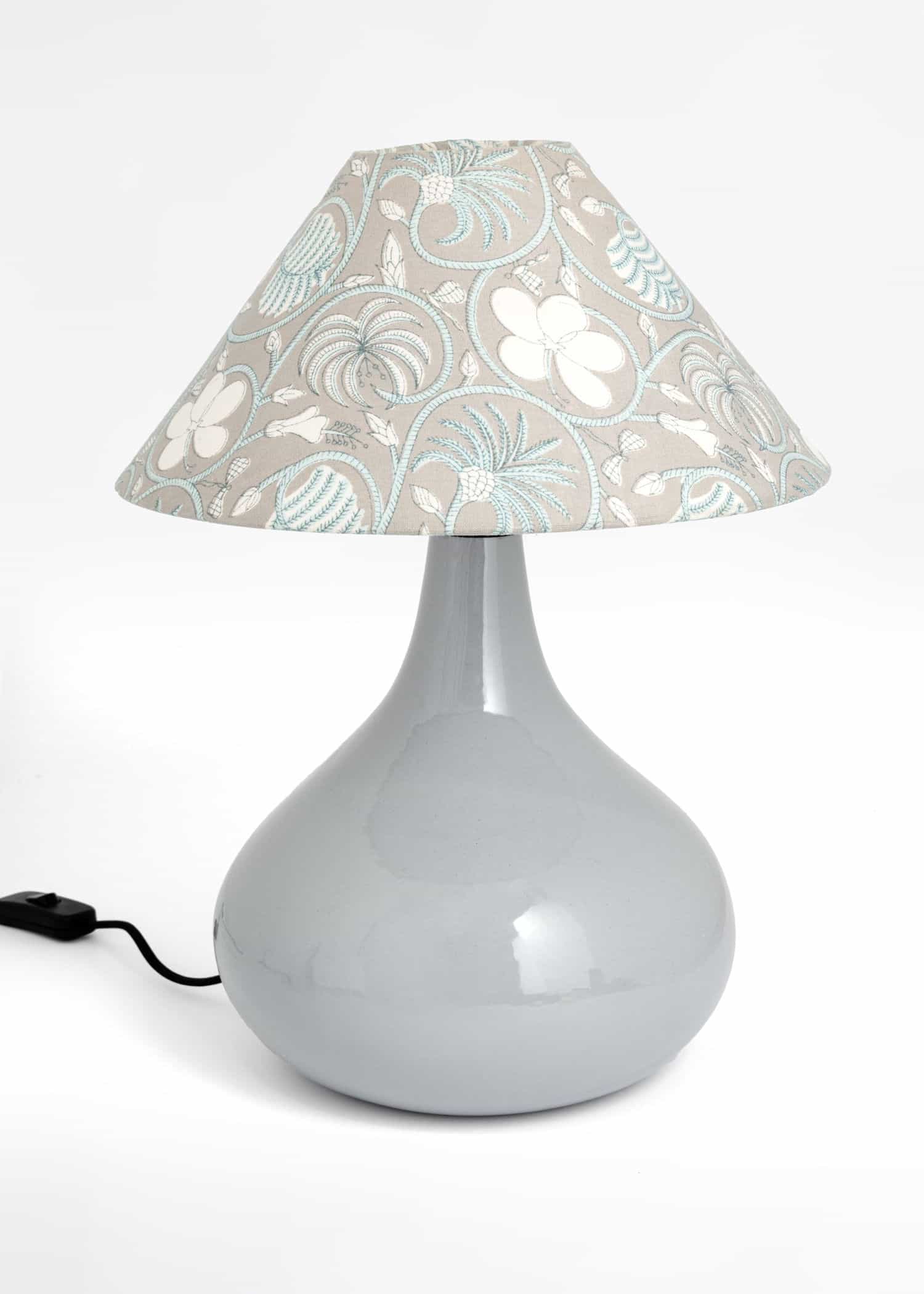 AVA Blå bordslampa i stengods - Blå 1 - Indiska