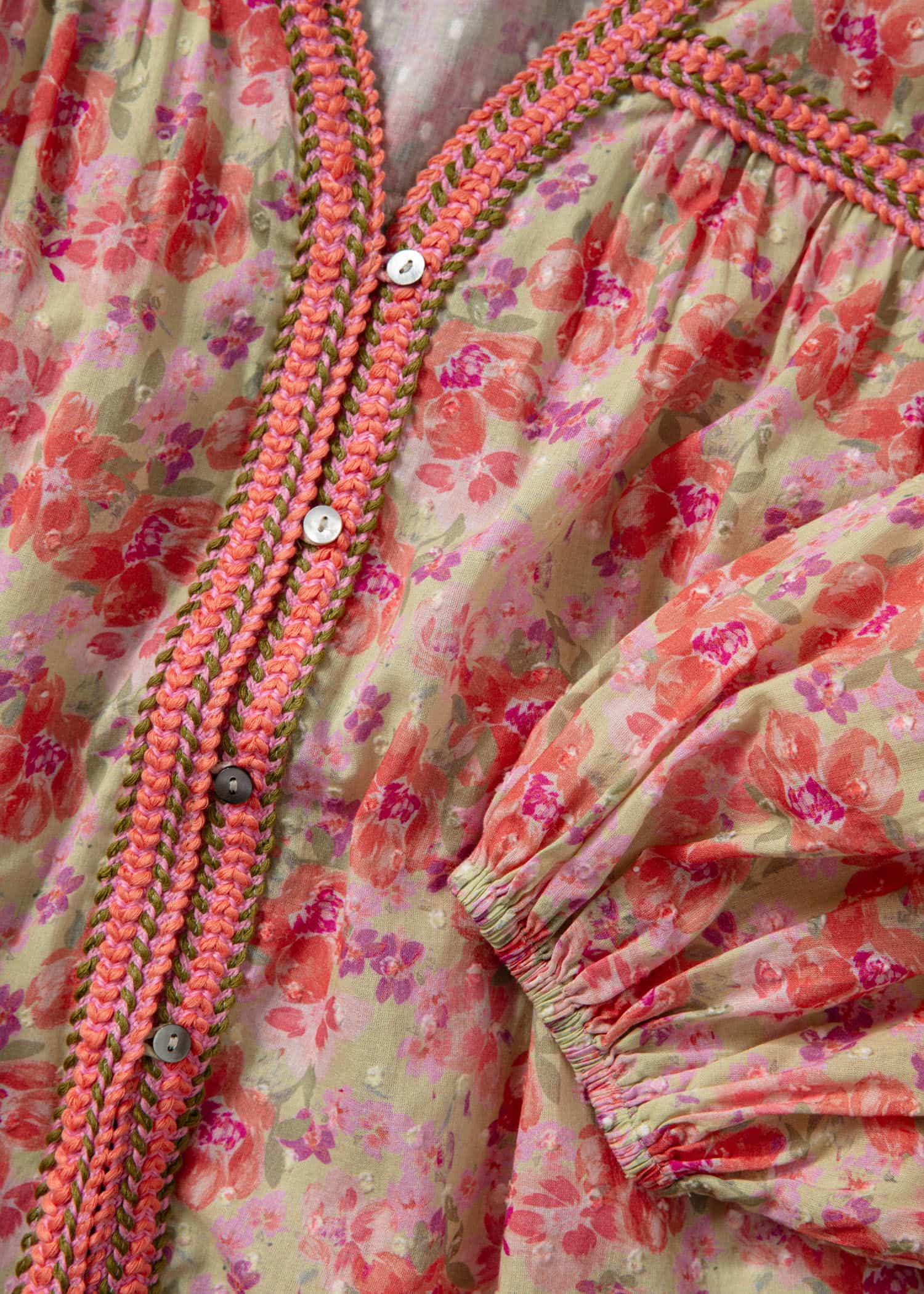 BLAIR Broderad blus med puffärm - Rosa 2 - Indiska