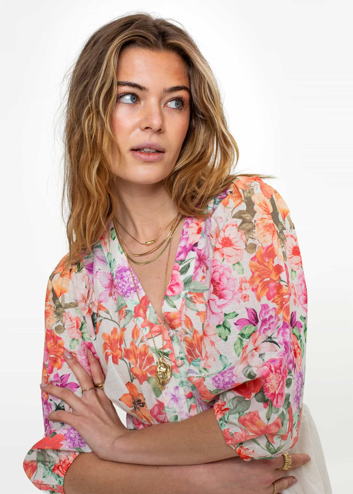 MIRELLA Blommig klänning med puffärm - Rosa 7 - Indiska