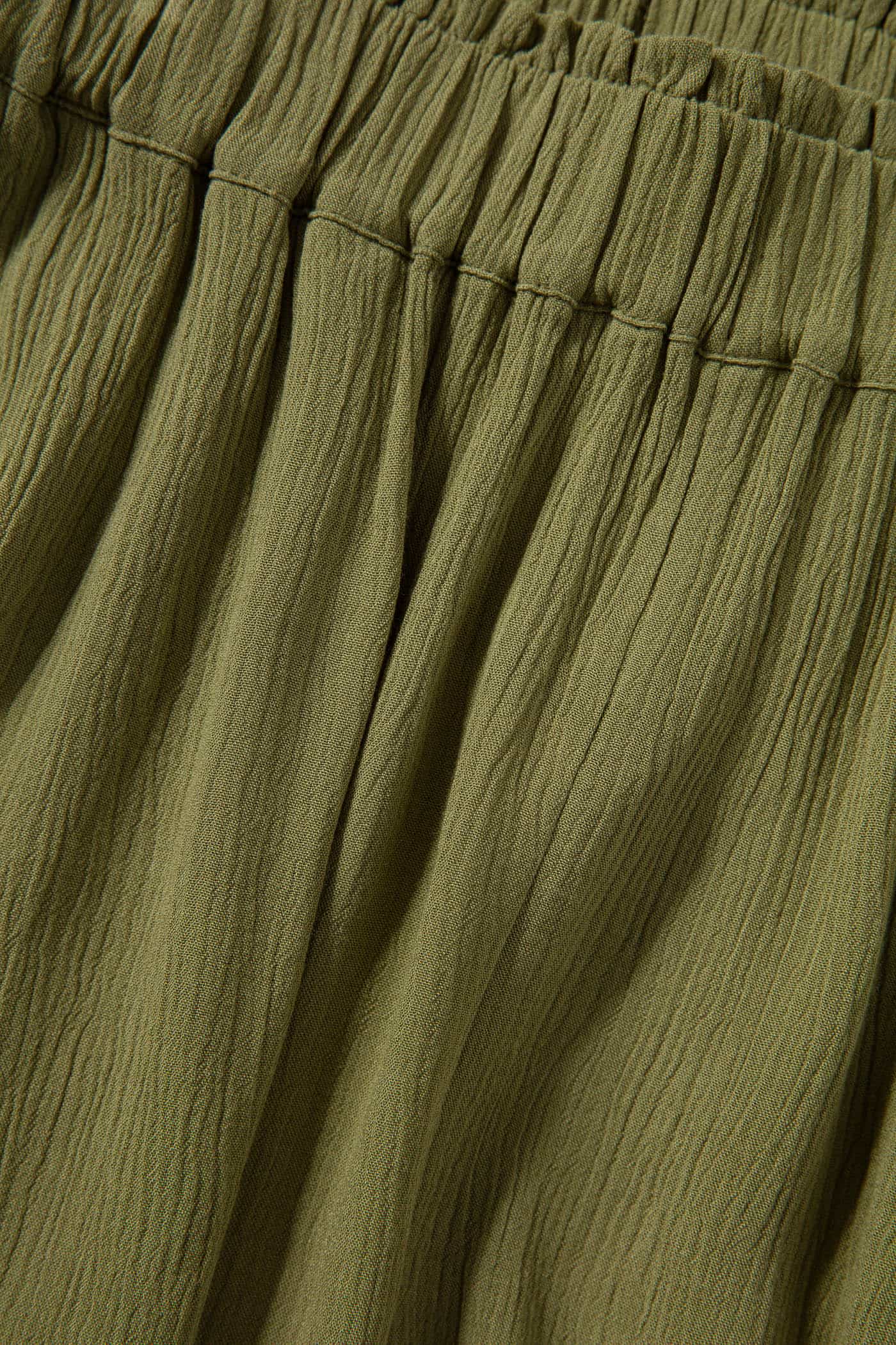 LILA Khakifärgade krinklade shorts - Grön 5 - Indiska
