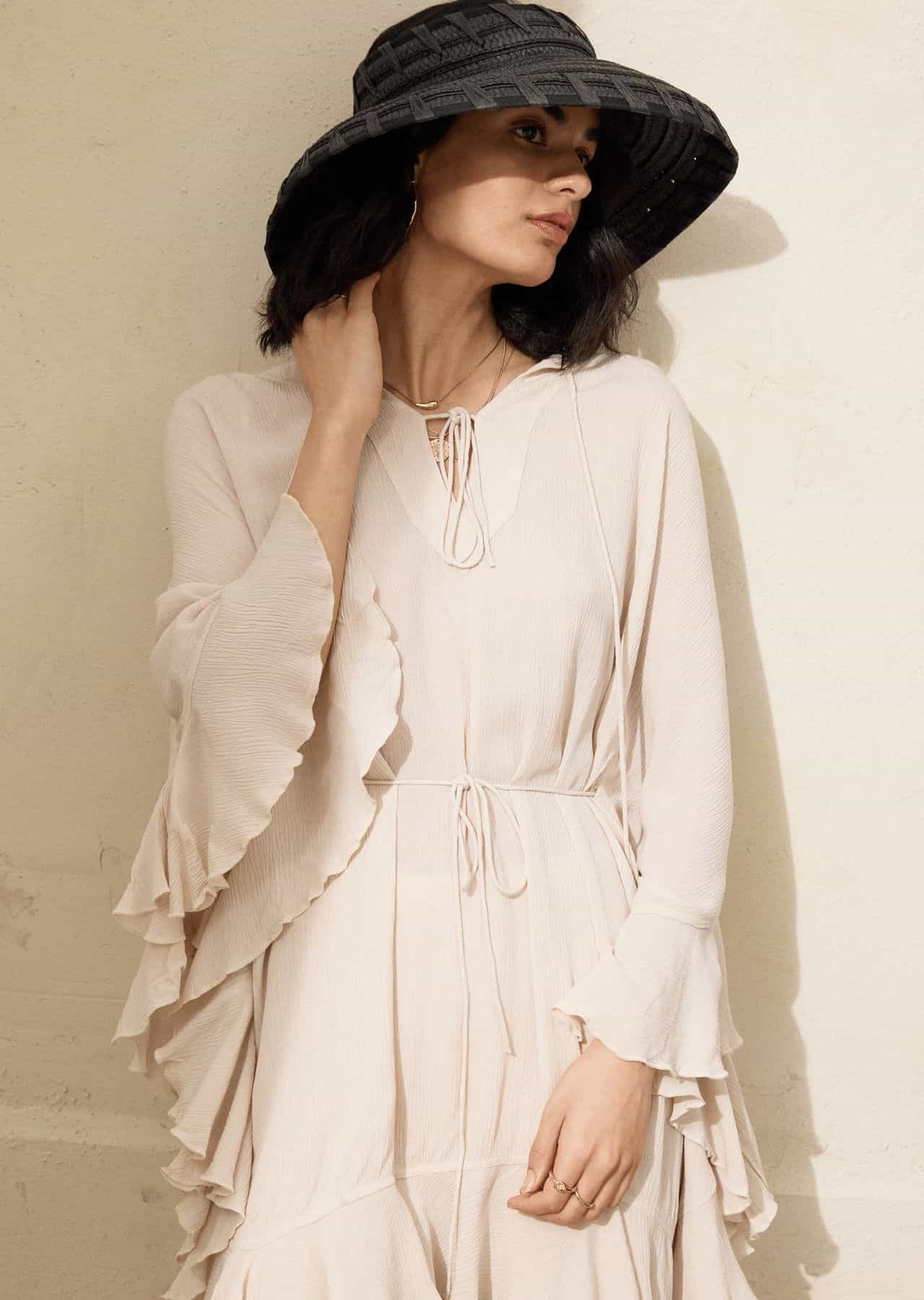RUBY Beige tunika med volang - Beige 1 - Indiska