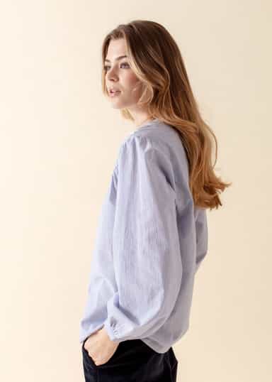 NILA Lyseblå brodert bluse - Blå 2 - Indiska
