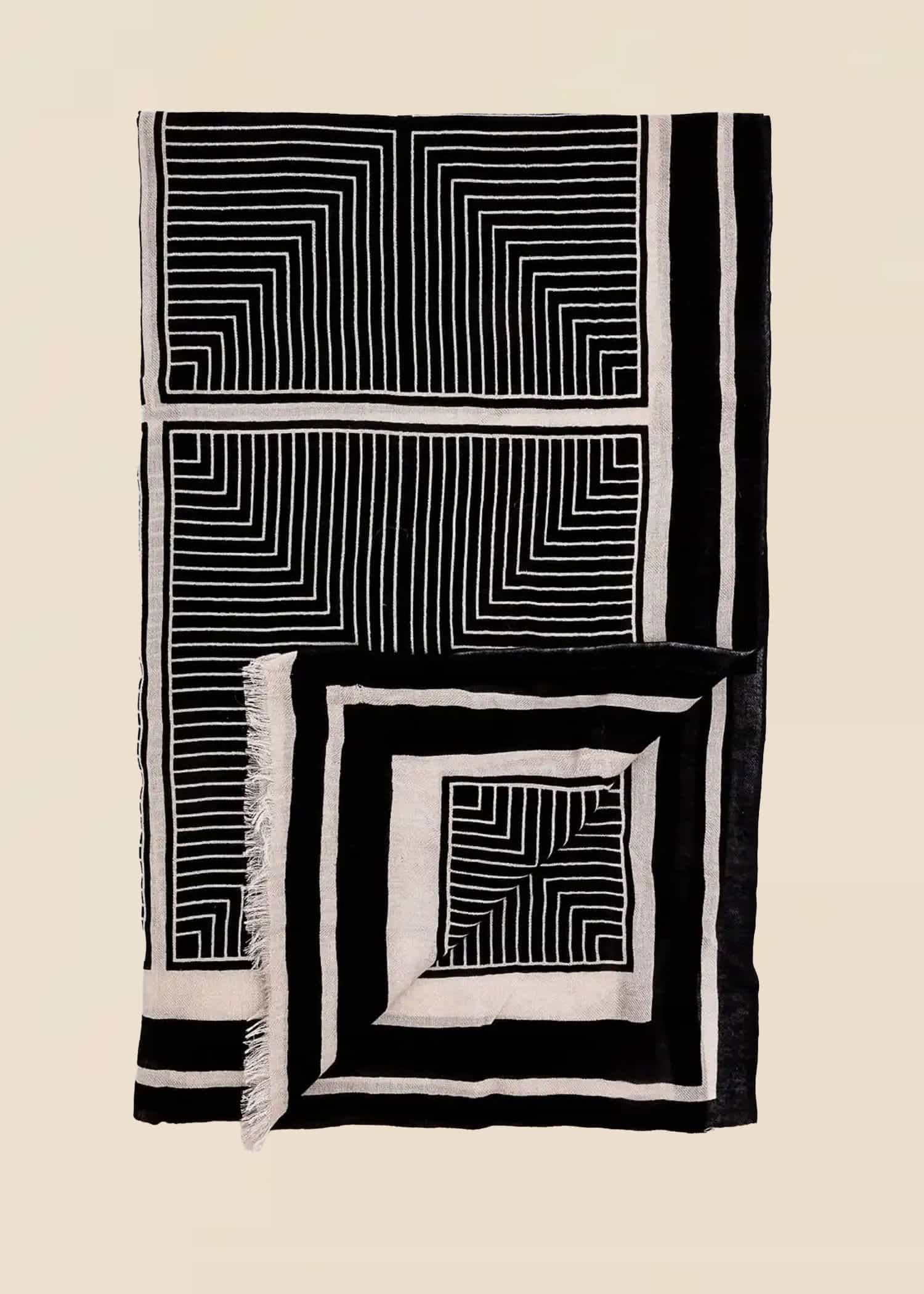 STRIPED Mønstret langt skjerf - Svart 1 - Indiska