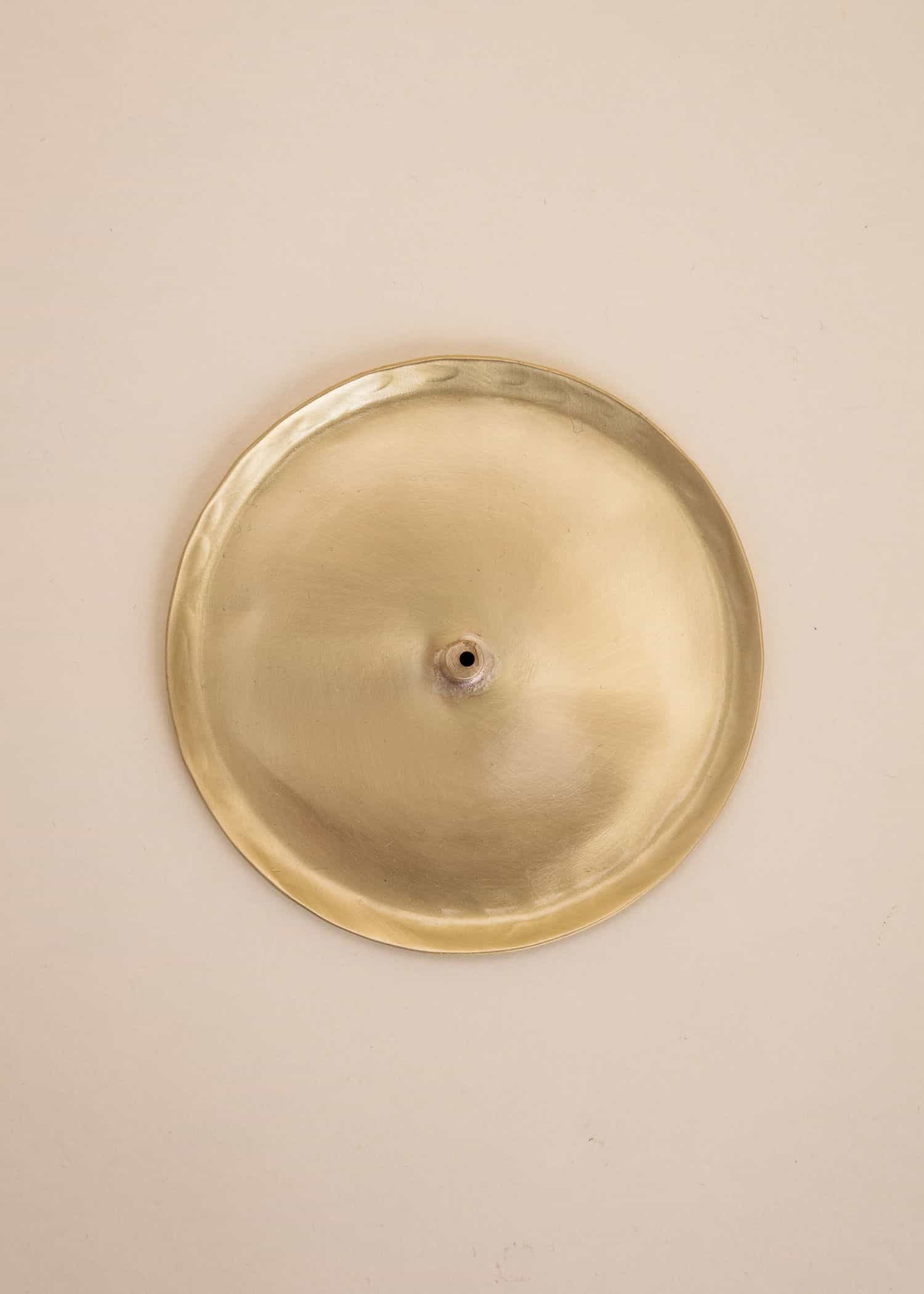 BRASS Messinkinen suitsukepidike - Kulta 2 - Indiska