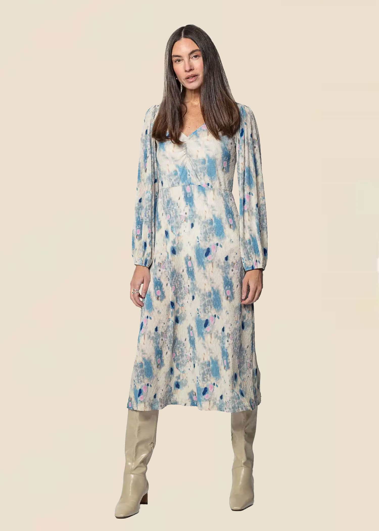 IKA Mønstret langermet kjole - Beige 1 - Indiska