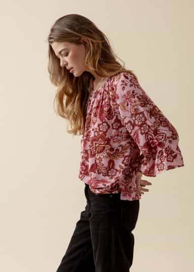 DOLLIE Blommig blus med 3/4 ärm - Rosa 4 - Indiska