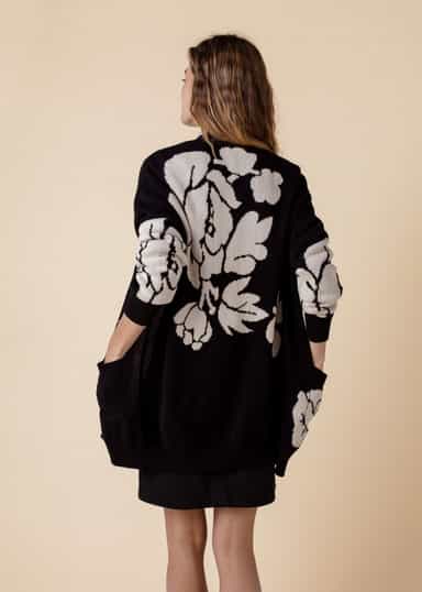 Flower Blomstret cardigan - Svart 2 - Indiska
