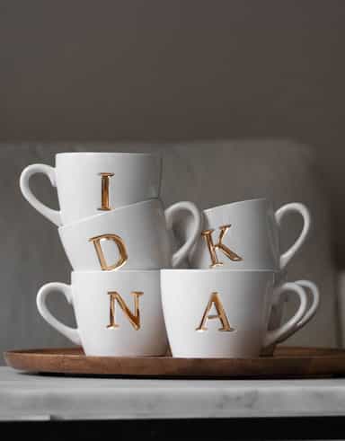 MO2 Mugg med bokstav - C NO - Indiska