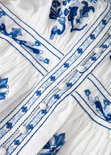 MIRELLA Brodert kjole - Hvit 2 - Indiska