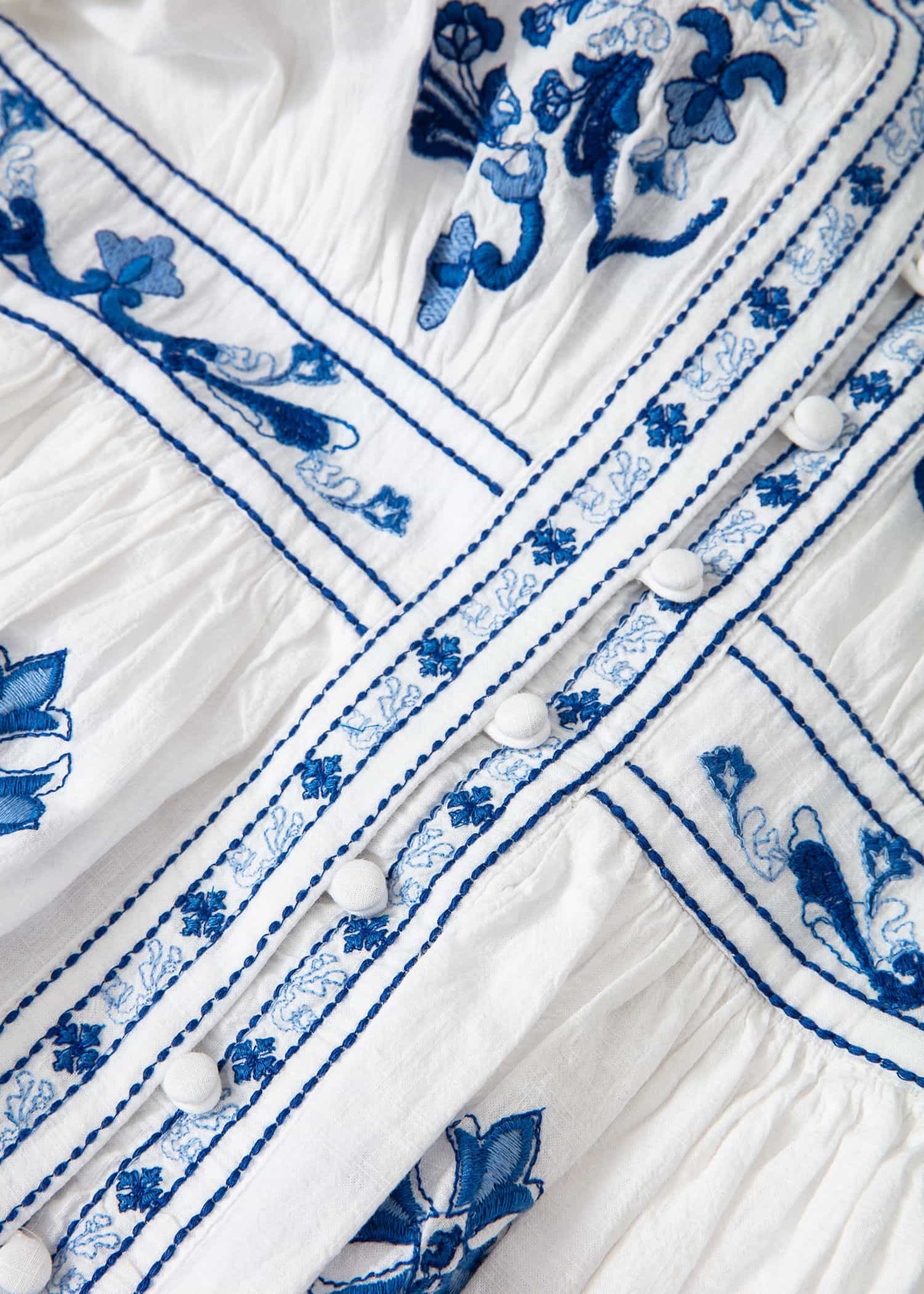 MIRELLA Brodert kjole - Hvit 2 - Indiska