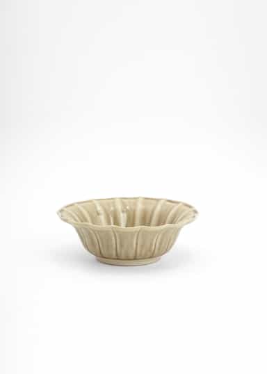 MATHILDA Aaltoreunainen kulho kivitavarasta - Beige 1 - Indiska