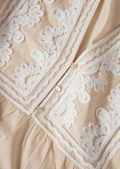 Petra Broderad poplinblus i bomull - Beige 5 - Indiska