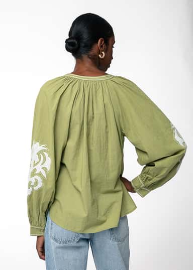 GRETA Grønn brodert bluse - Grønn 7 - Indiska