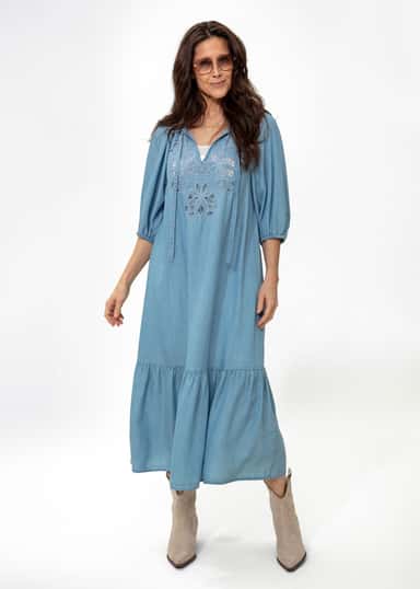AVA Broderad tencel-klänning - Blå 2 - Indiska