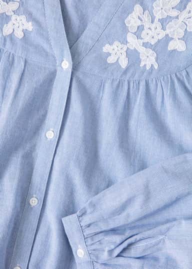 NILA Ljusblå broderad blus - Blå 6 - Indiska