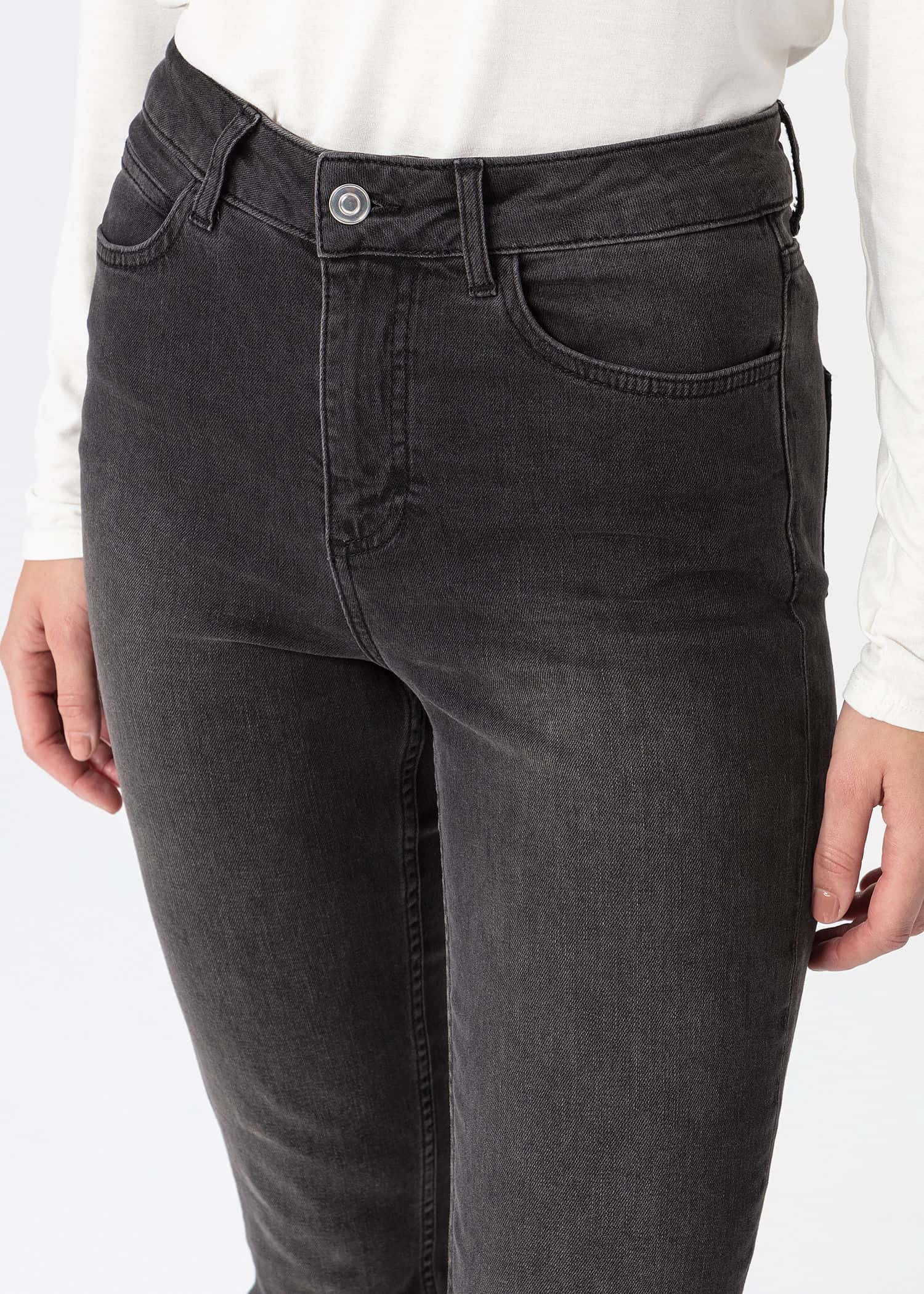 GRACE Jeans med smal passform - Grå 2 - Indiska