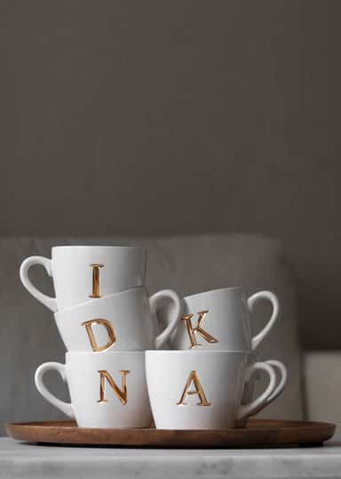 MO5 Mugg med bokstav - M NO - Indiska
