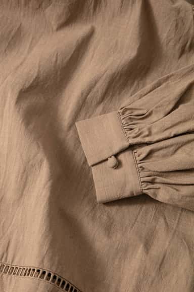 Taytum Brun bomullsblus - Beige 2 - Indiska