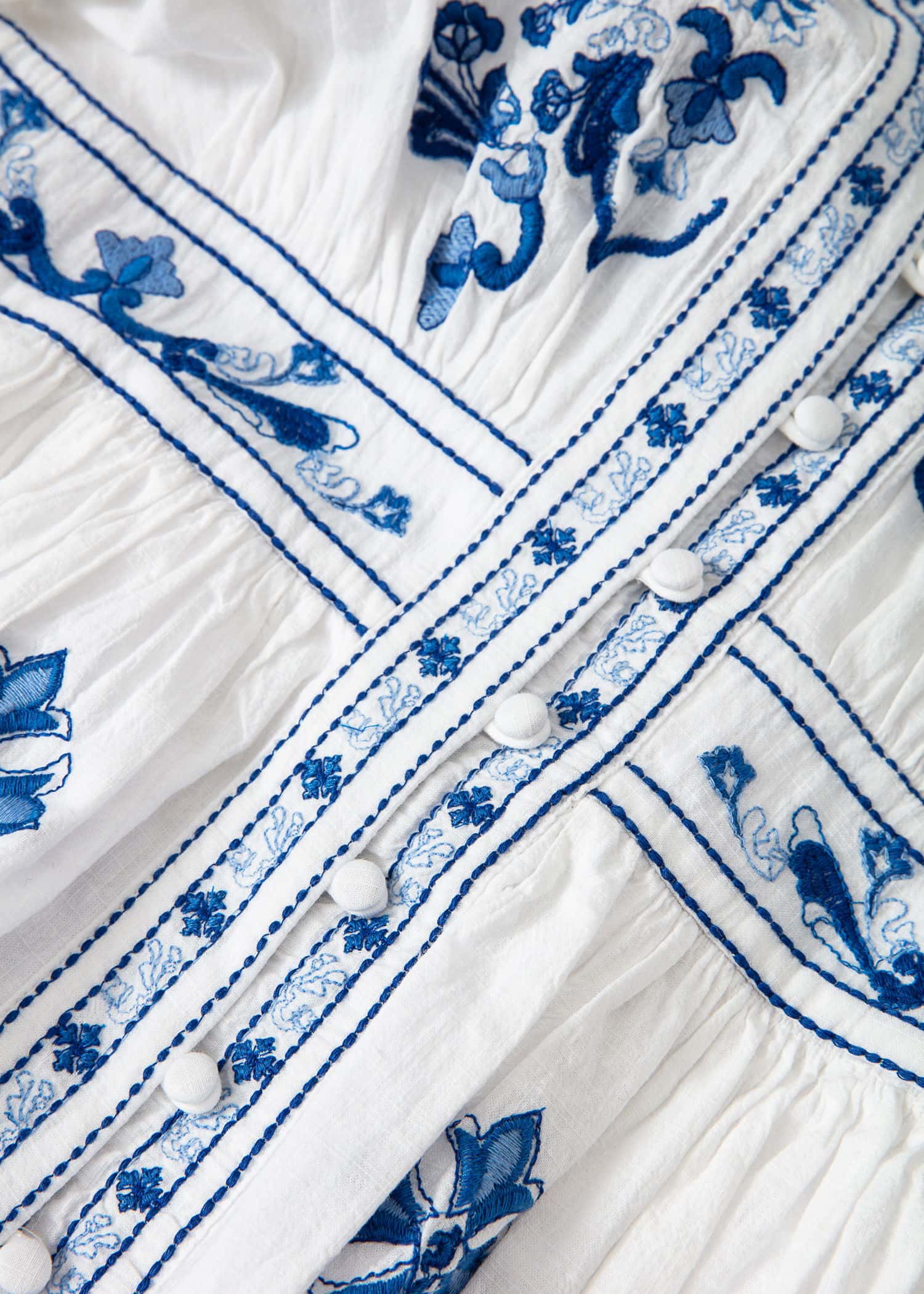 MIRELLA Brodert kjole - Hvit 2 - Indiska