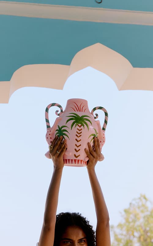 https://a.storyblok.com/f/301127/500x800/e365fbd7d7/squareimagevas.jpg