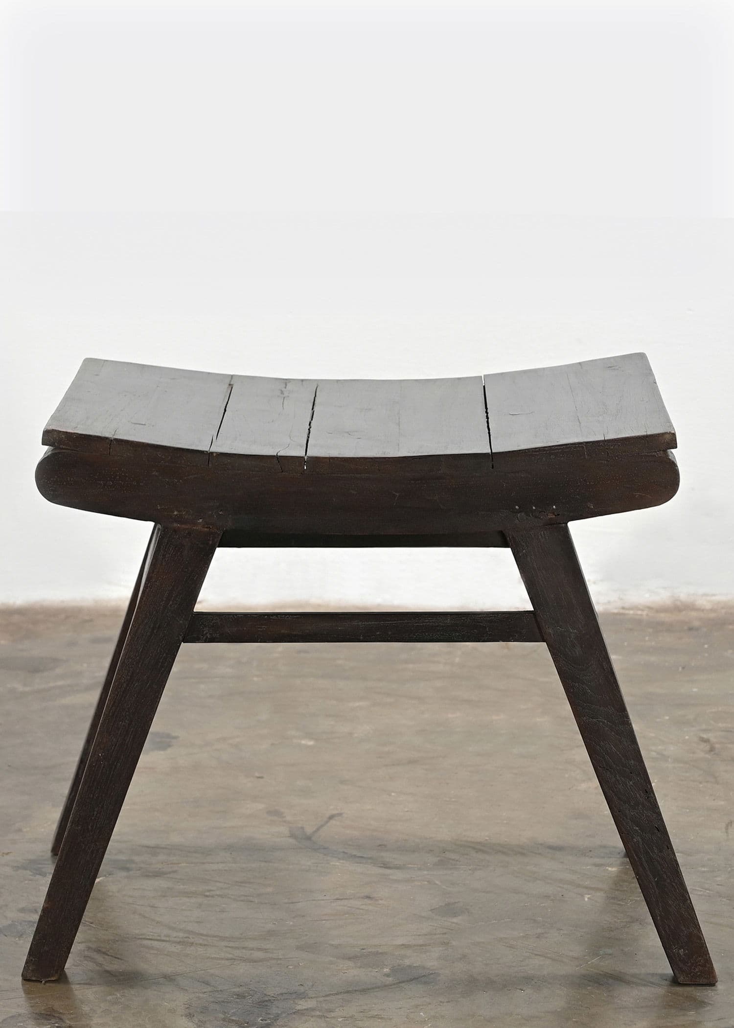 Vintage wood stool - BROWN