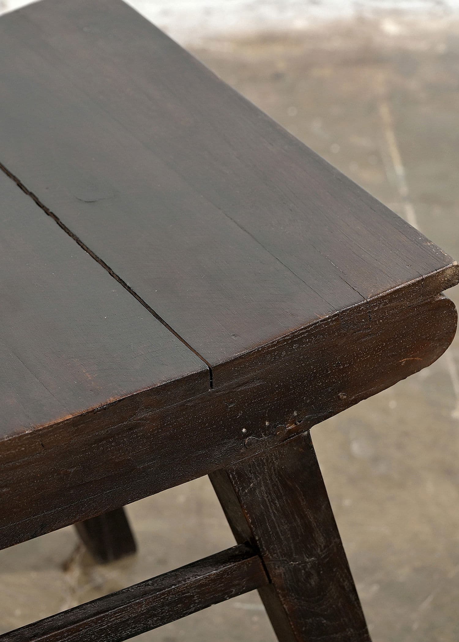 Vintage wood stool - BROWN
