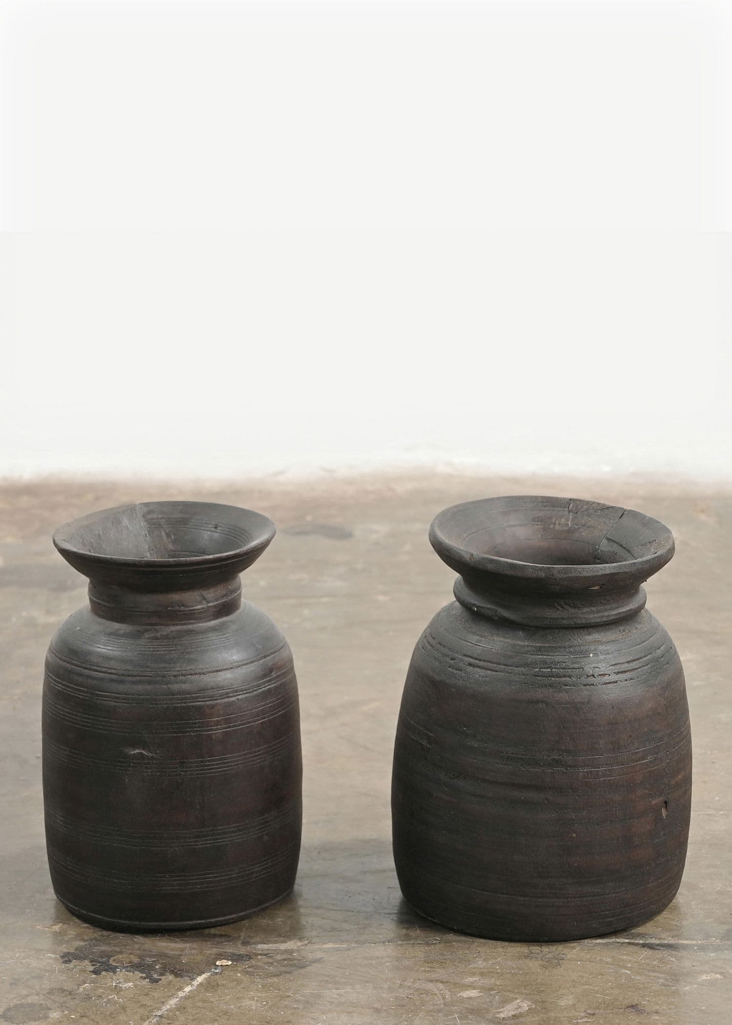 Wood Urn Vintage S - DKBROWN