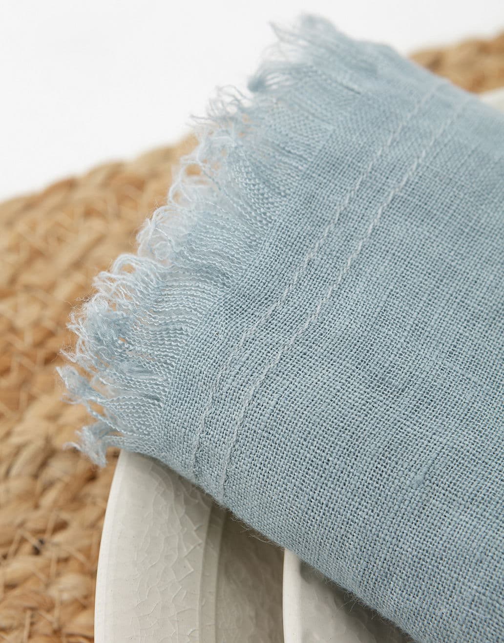 FRINGE NAPKIN 2PK - LTBLUE
