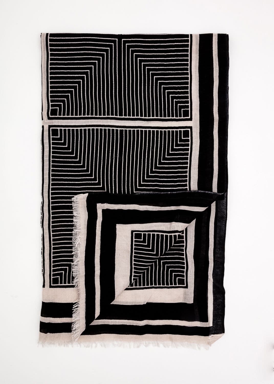 STRIPED LONG SCARF - Black