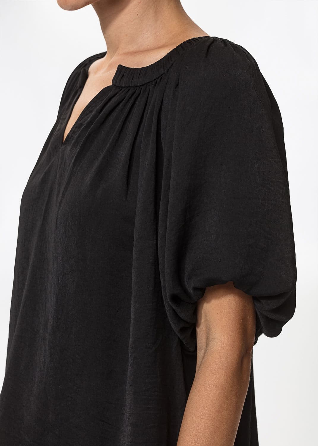 TUVA TOP - Black