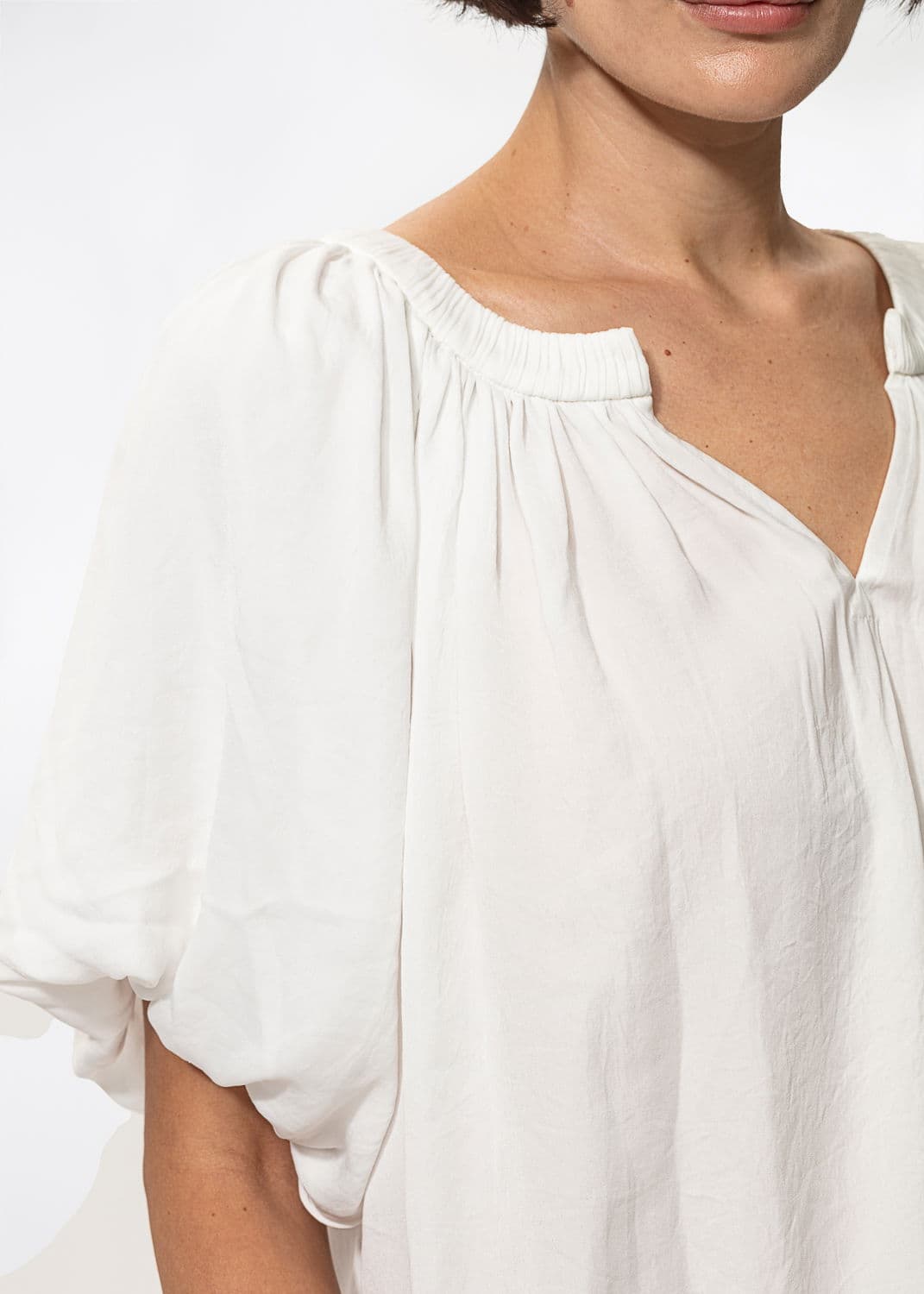 TUVA TOP - OFFWHITE