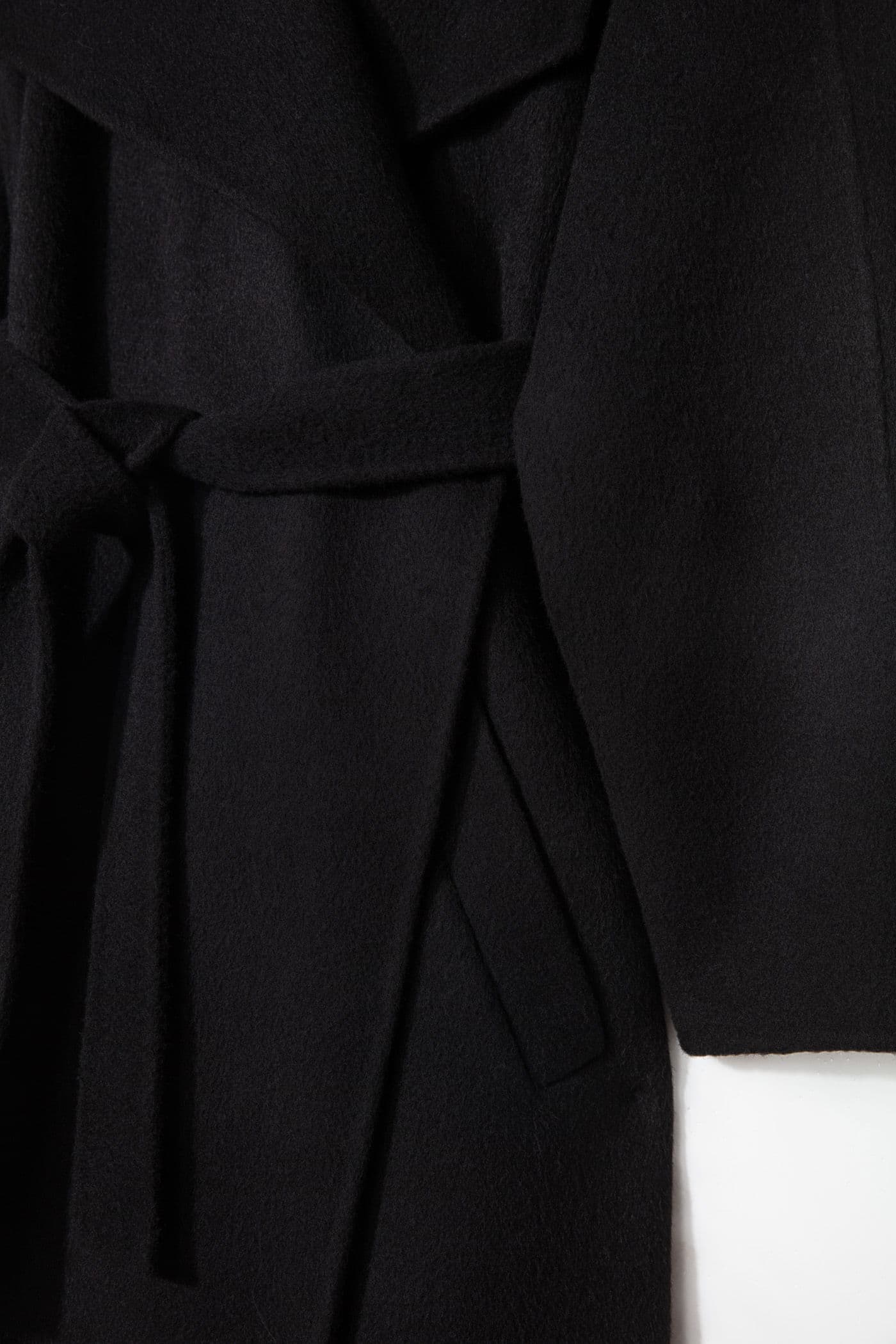 PHOEBE COAT - Black