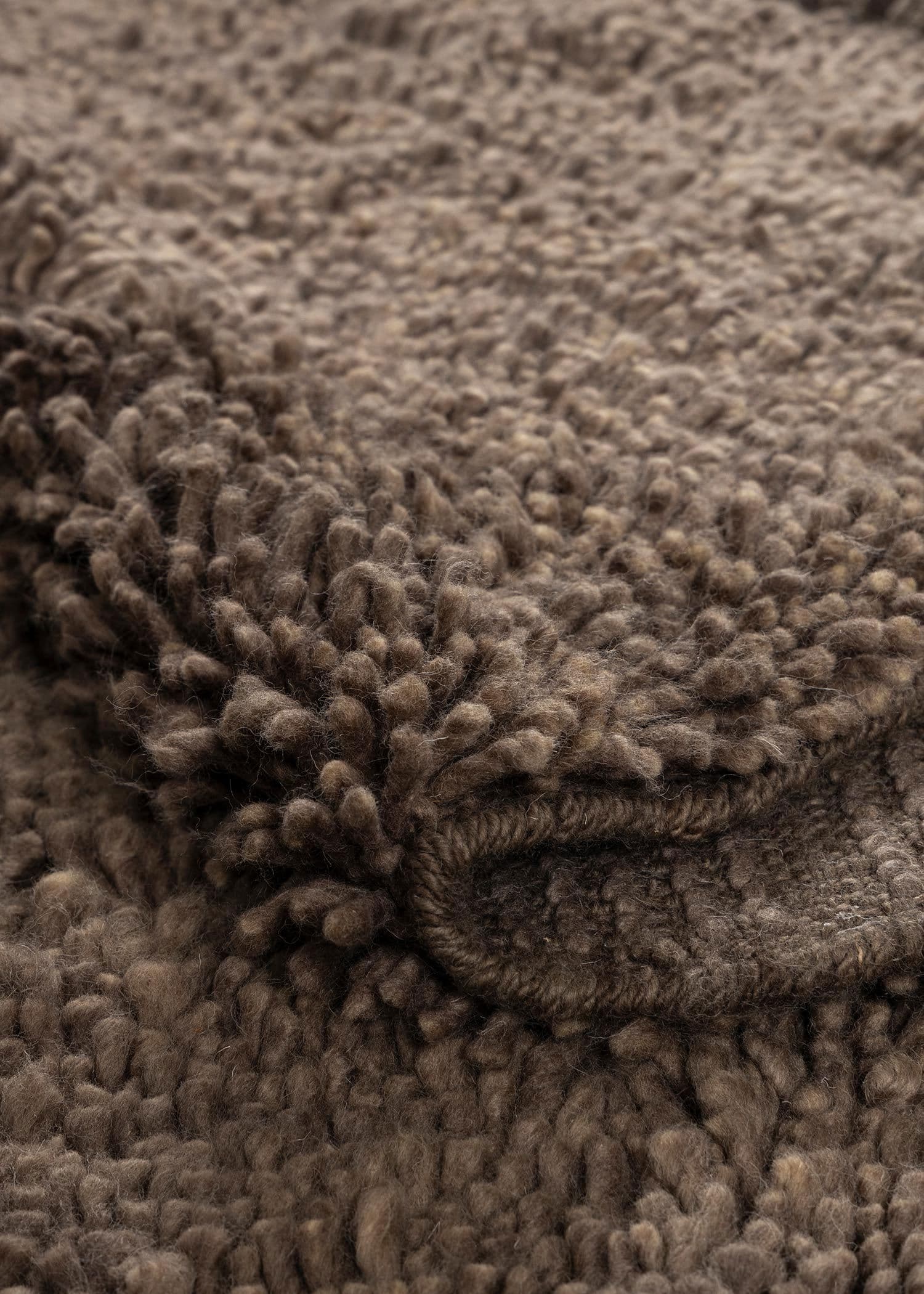 Mara Rug 200x300 - BROWN
