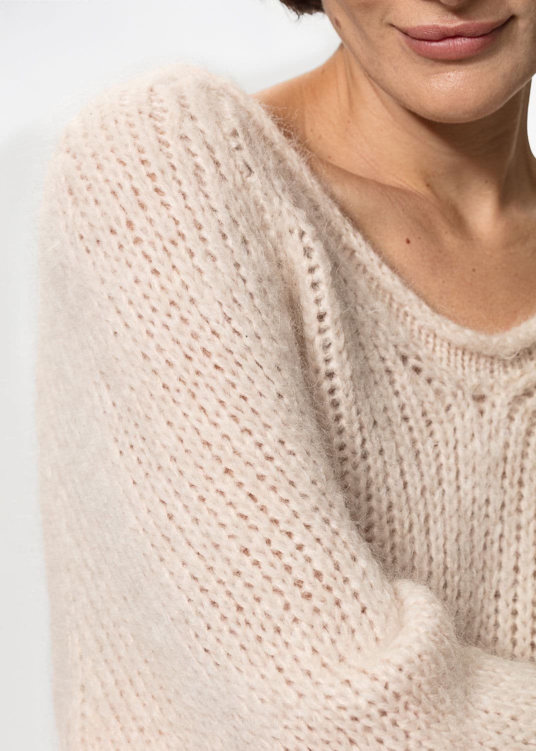 STEFANIA SWEATER - OFFWHITE