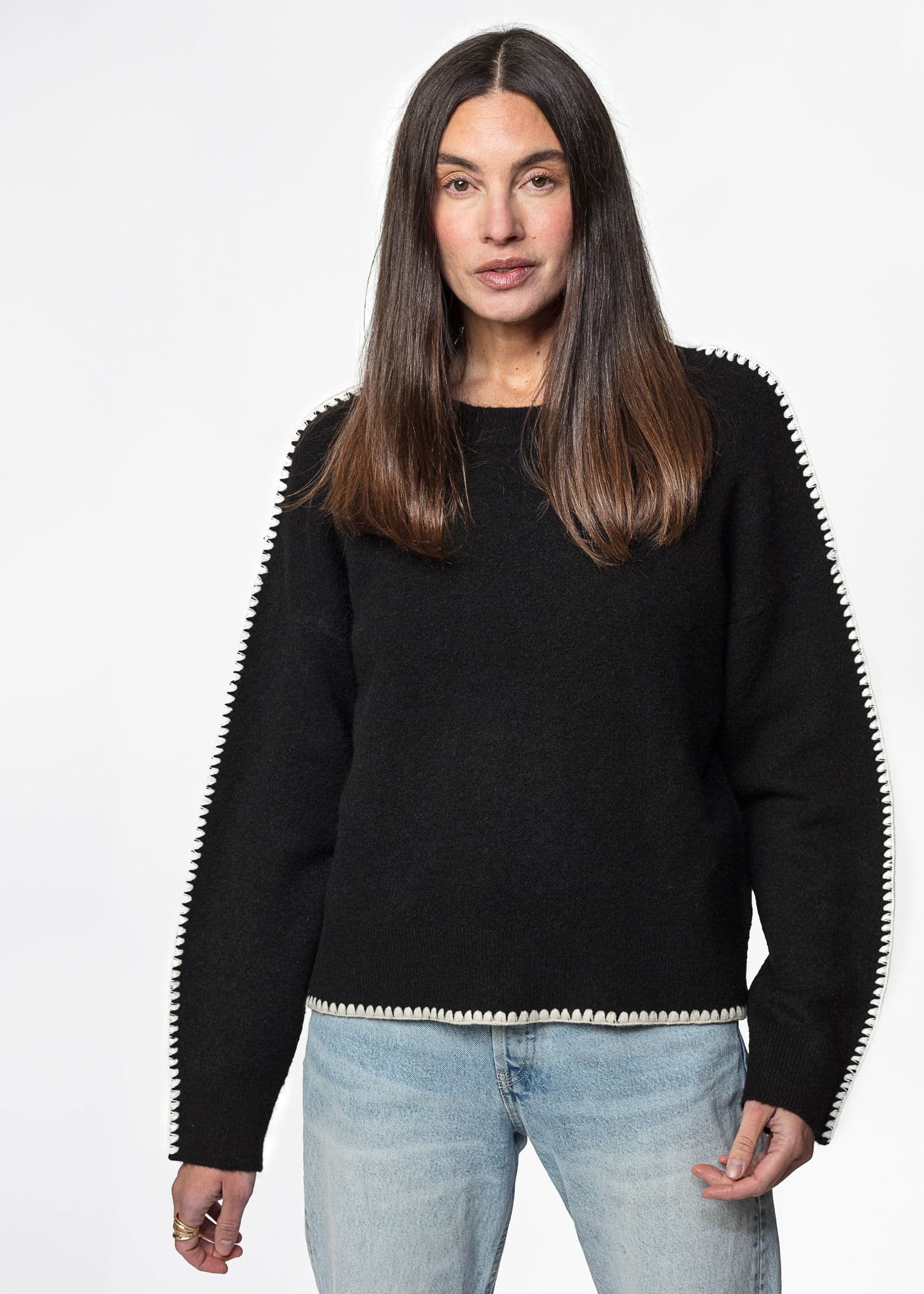 OTTI SWEATER - Black