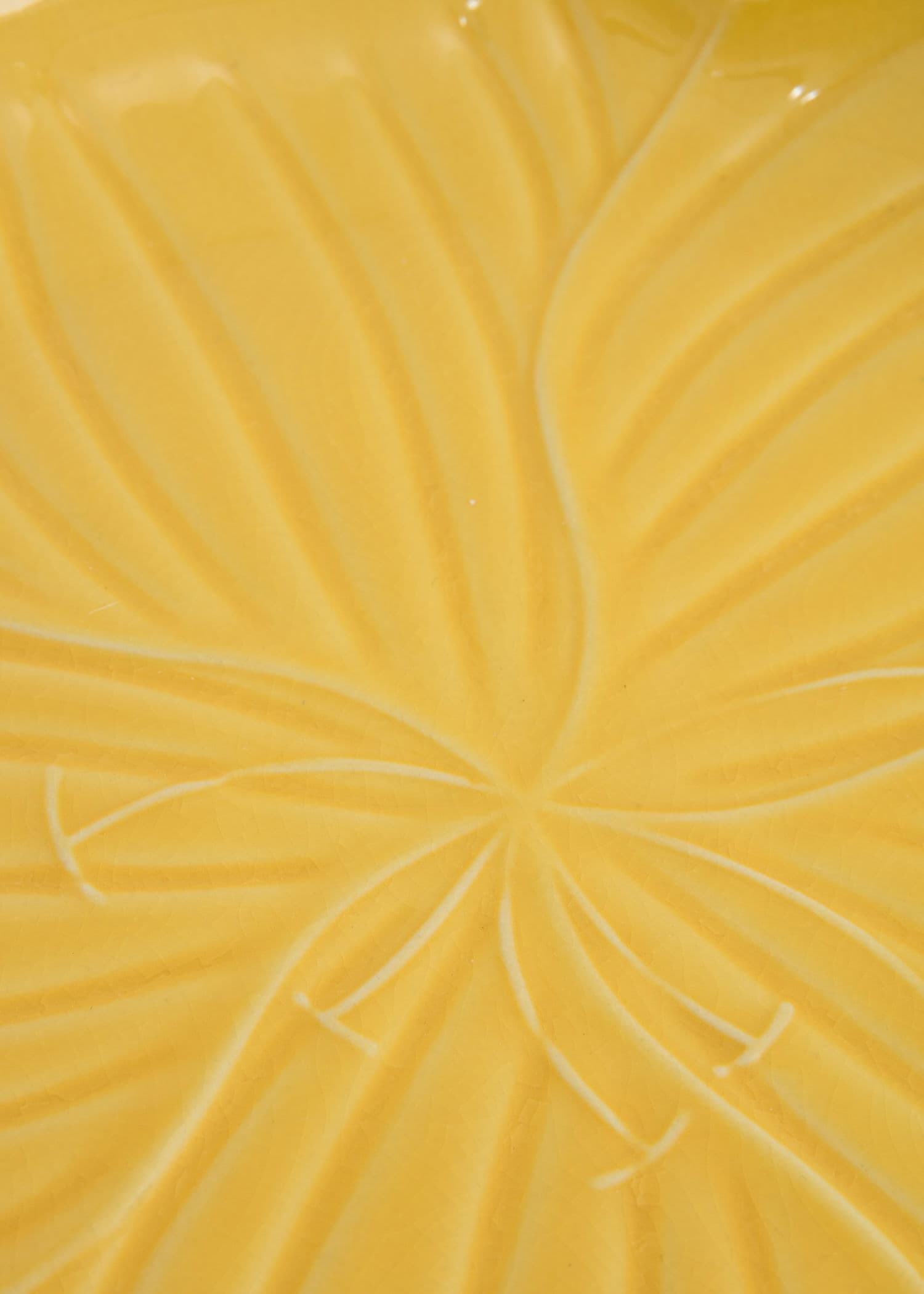 FLOWER PLATE - YELLOW