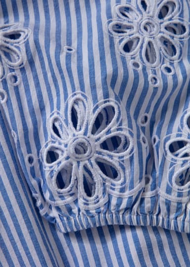 NALA Randig klänning i broderie anglais - Blå 6 - Indiska