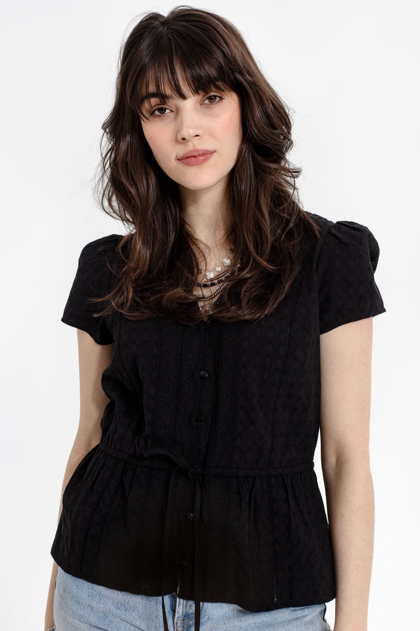 WINNIE Svart blus med spets - Svart 2 - Indiska