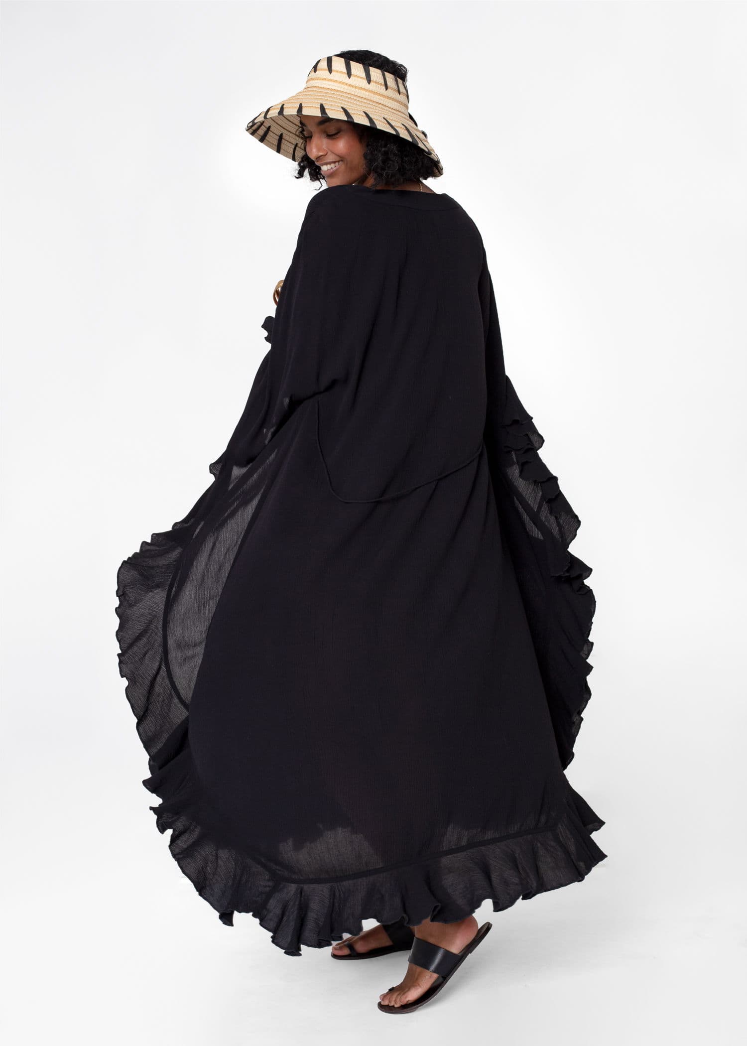RUBY Svart kaftan med volang - Svart 3 - Indiska