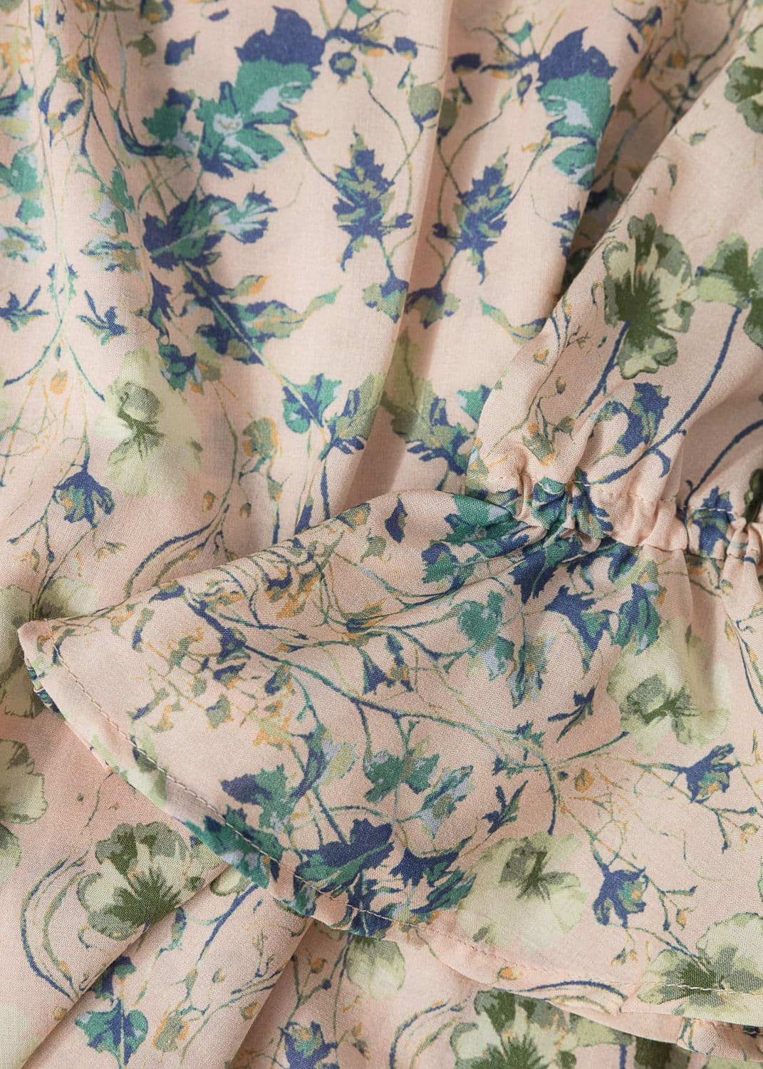 CLEA Blommig blus med volang - Beige 5 - Indiska