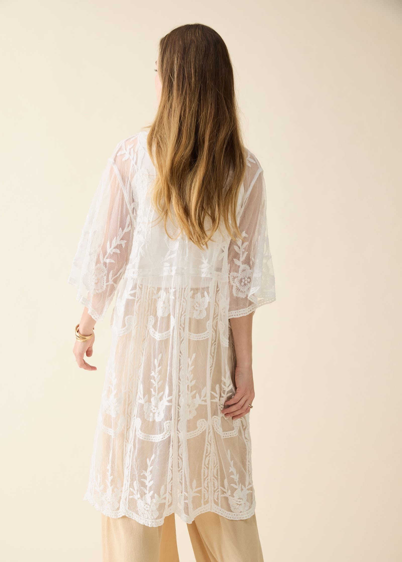 SARAH Hvit brodert kimono - Hvit 2 - Indiska