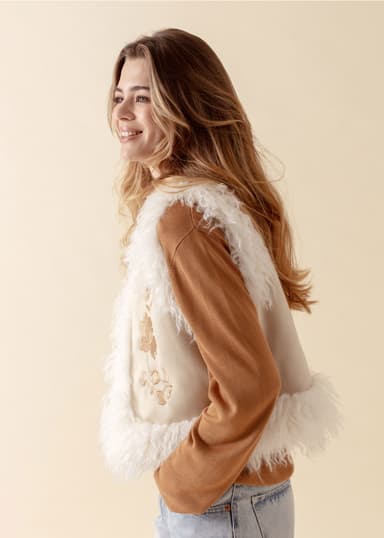 GILLIAN Beige vest med broderi og luftig kant - Beige 5 - Indiska