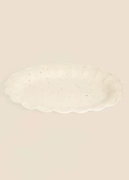 MATHILDA SCALLOP SERVING TRAY - CREMESPECKLED