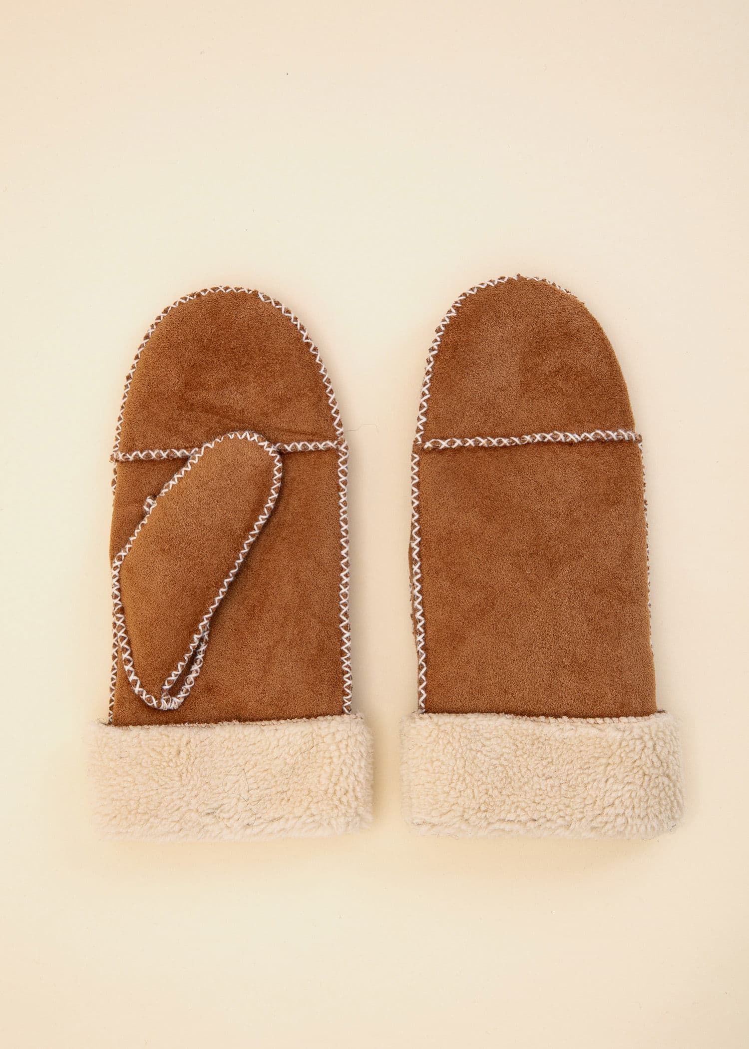 FAKE Keinomokkahanskat - Beige 1 - Indiska